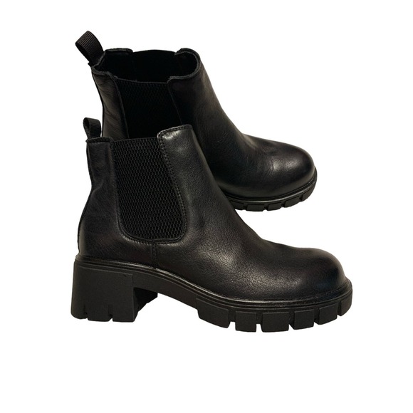 Vepose Chelsa Leather Lug Sole Platform Black Memory Foam NWOT 7.5 Bootie - Picture 1 of 10